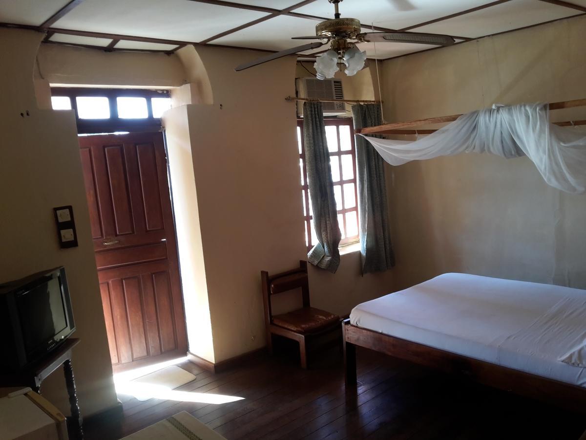 Hotel Valiha Antsiranana Zewnętrze zdjęcie